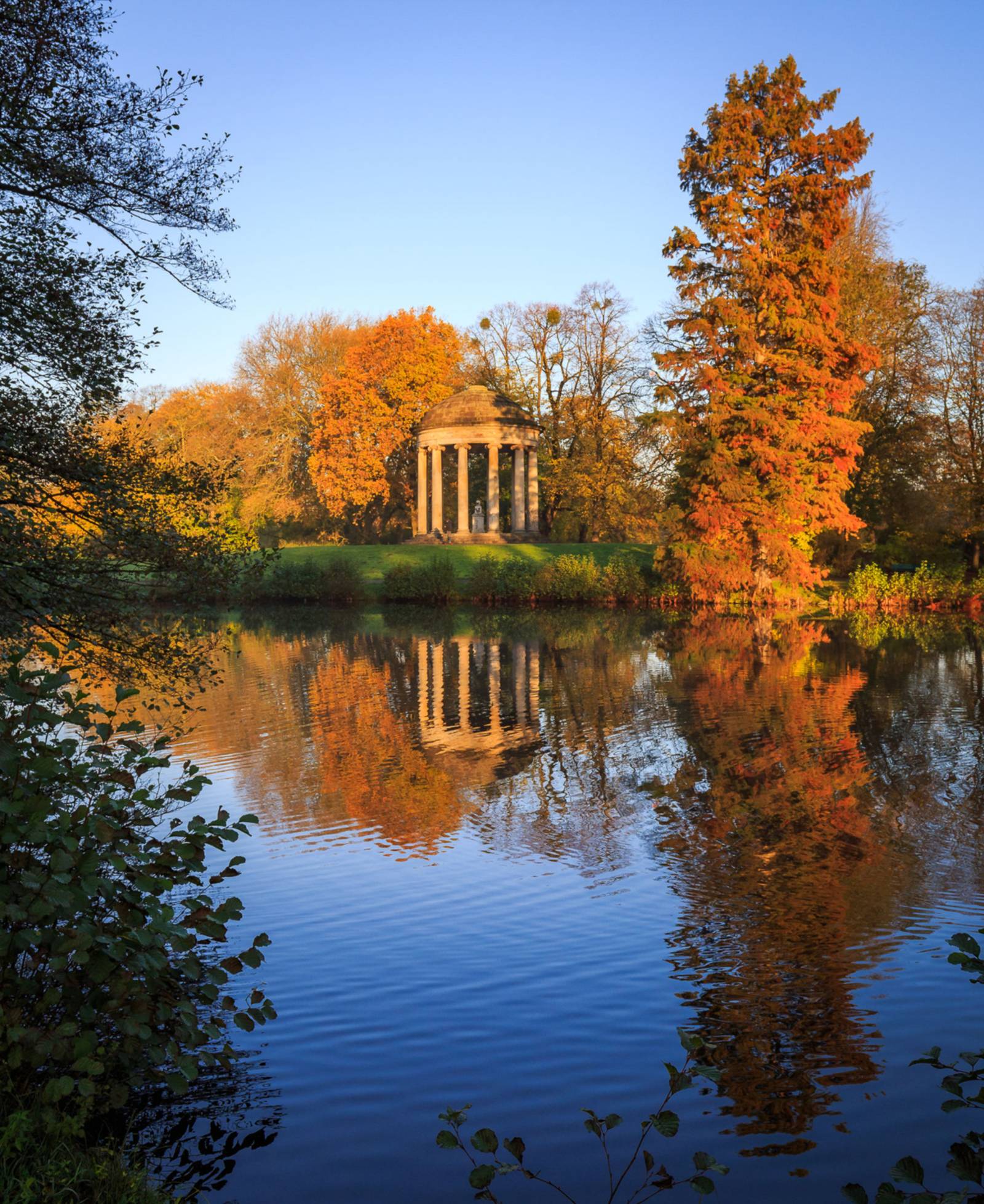 Leibniztempel im Herbst