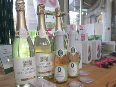 Sekt und Pikkolo