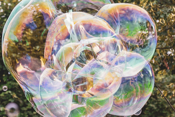 Bubbles on Circus