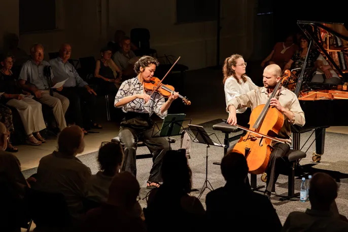 Das Avin Trio spielt beim Sommerfestival 2026 in der Orangerie Herrenhausen