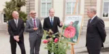 Armin E&szlig;er, Ronald Clark, Stefan Schostok und Prinz Andrew bei der Taufe der Rose "King George I."