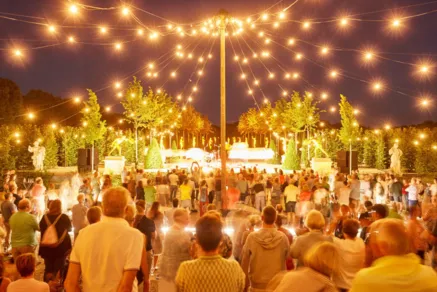 Abendstimmung bei den Sommernächten im Gartentheater