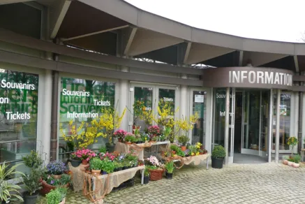 Informationspavillon von außen