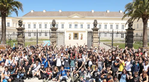 Gruppenfoto "Akademie der Spiele" bei der gro&szlig;en Abschlussveranstaltung