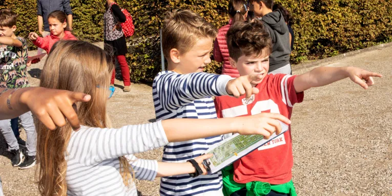 Unterwegs mit der Schulklasse im Gro&szlig;en Garten